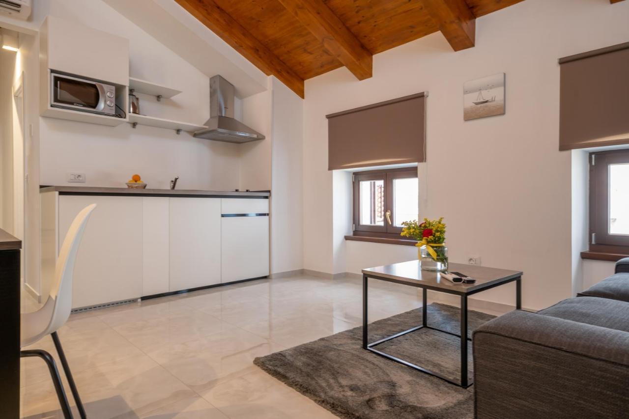 Aaa Apartments & Rooms Pula Exterior foto